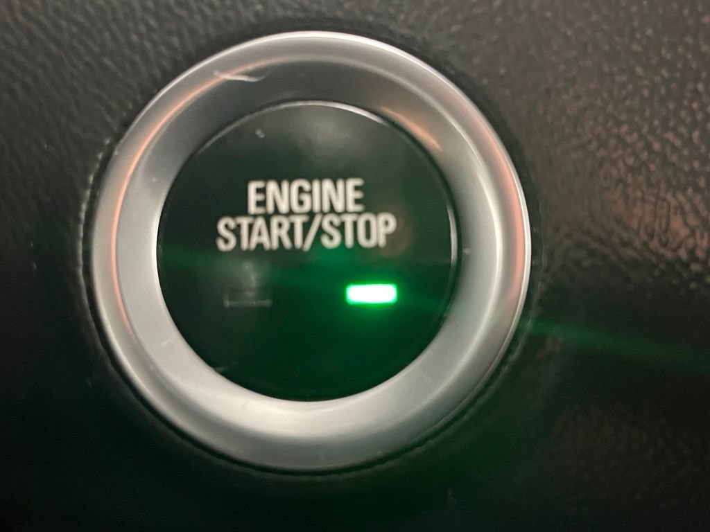 Used 2022 GMC Terrain SLT AWD/4WD image 32