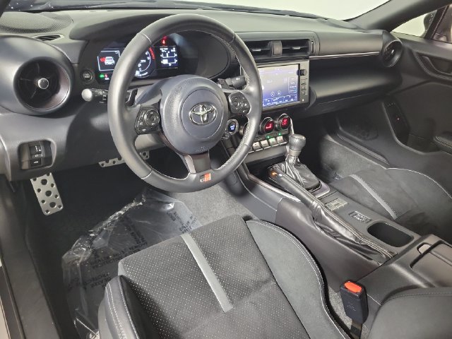 Used 2025 Toyota GR86 Premium RWD image 15