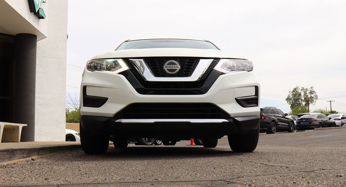 Used 2018 Nissan Rogue S FWD image 17