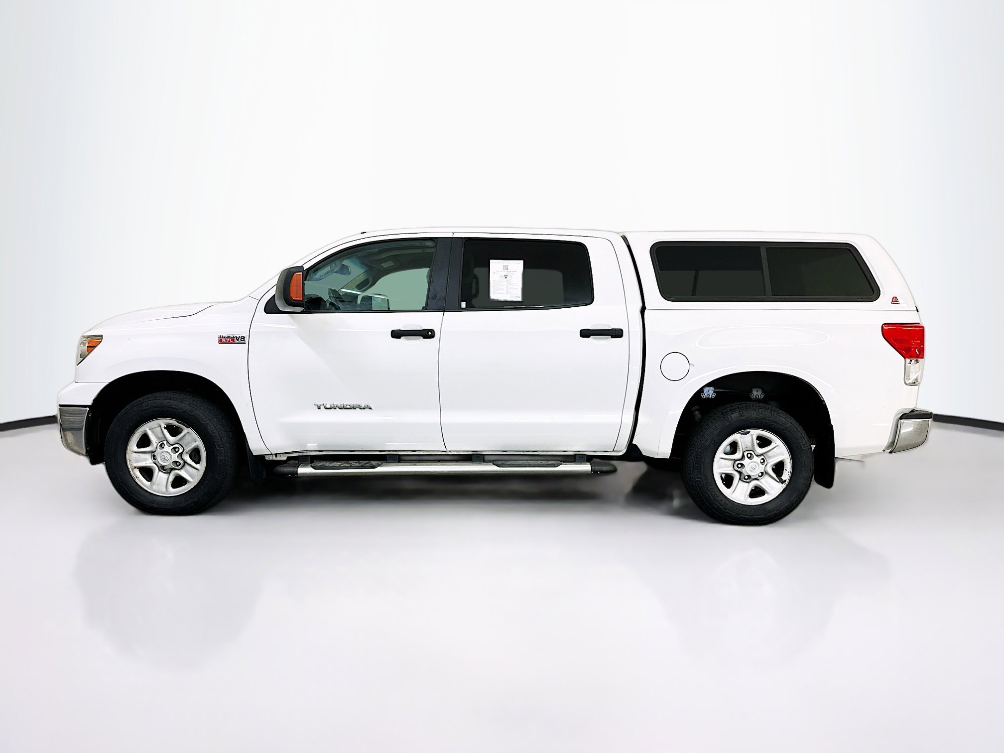 Used 2012 Toyota Tundra 4x4 CrewMax w/ Tow Pkg image 4