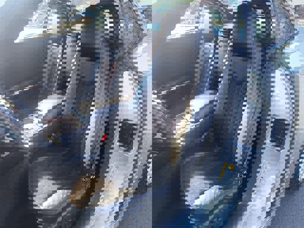 Used 2006 Cadillac XLR V image 11