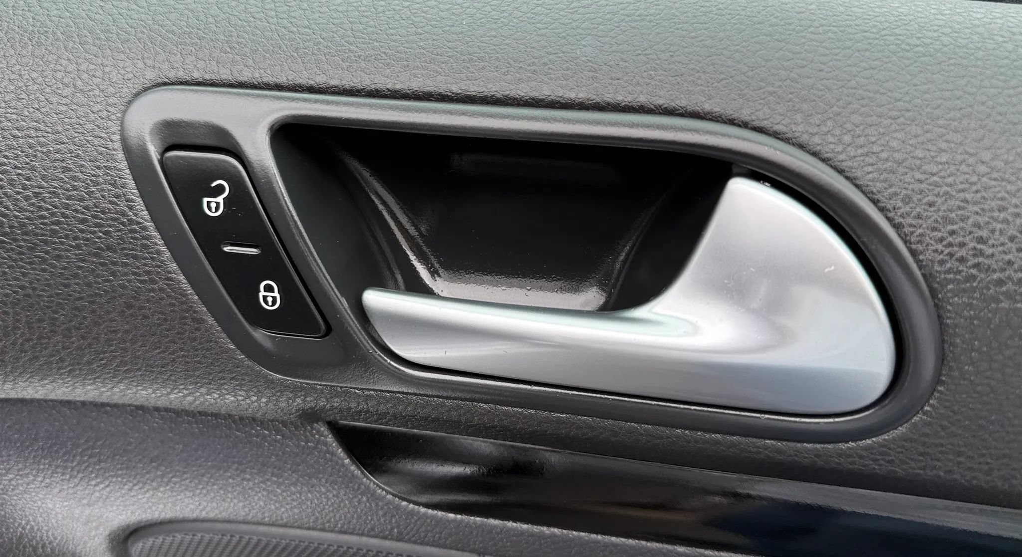 Used 2014 Volkswagen Jetta TDI FWD image 36