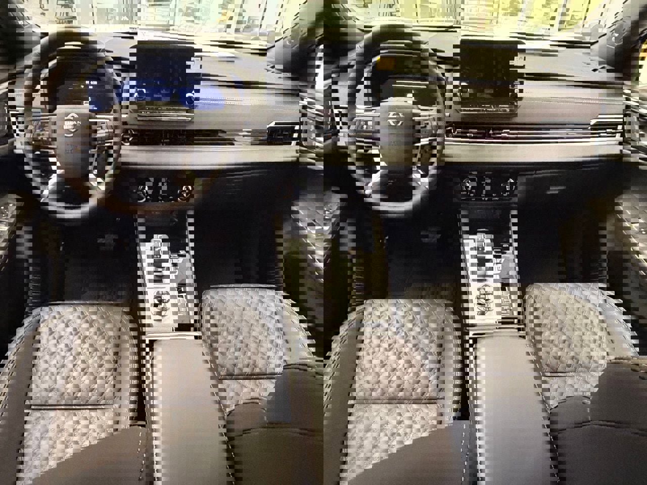 New 2026 Nissan Rogue Platinum image 9