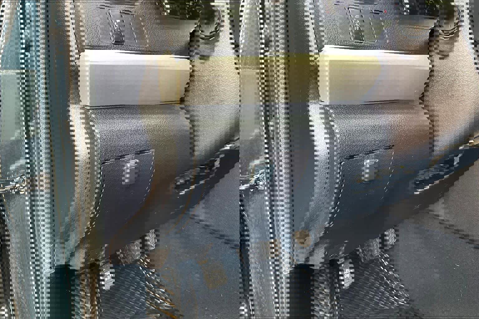 Used 2017 Toyota Camry LE image 30