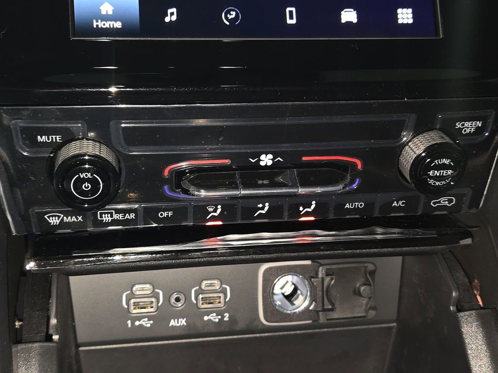 New 2025 Jeep Grand Cherokee L Laredo image 24