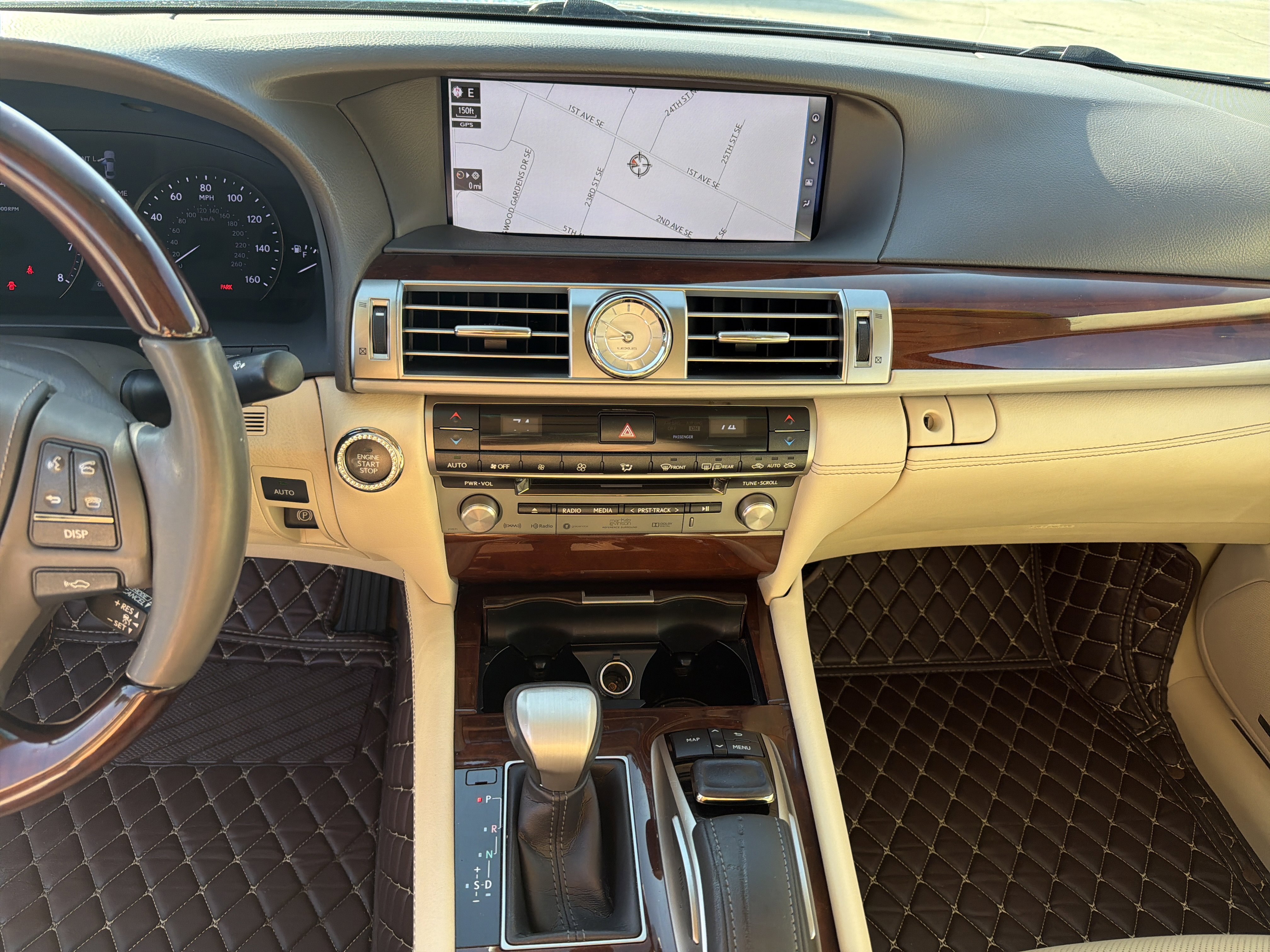 Used 2017 Lexus LS 460 RWD image 12