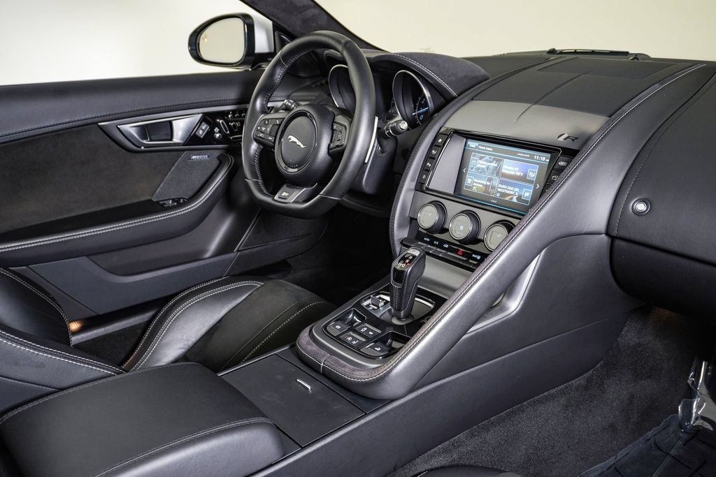 Used 2017 Jaguar F-TYPE R AWD/4WD image 16
