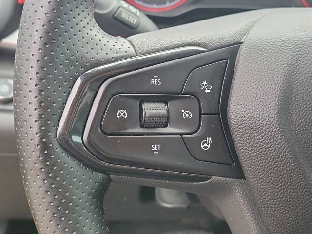 Certified 2024 Chevrolet Trax RS w/ Driver Confidence Package FWD image 21