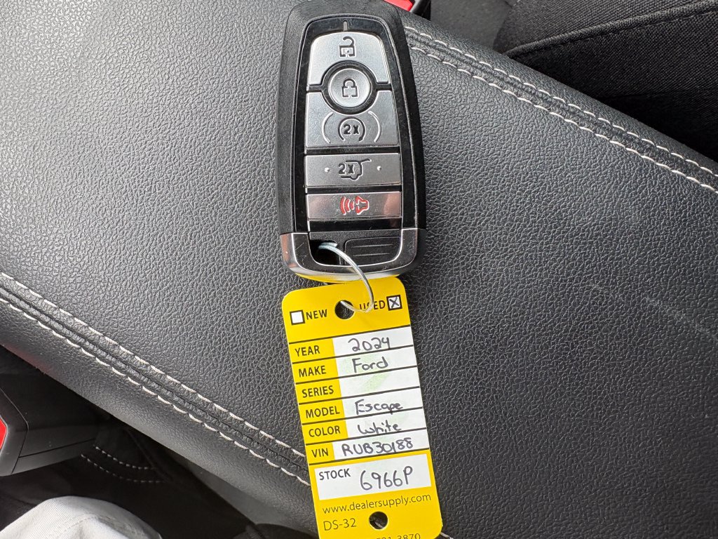 Used 2024 Ford Escape Active AWD/4WD image 18