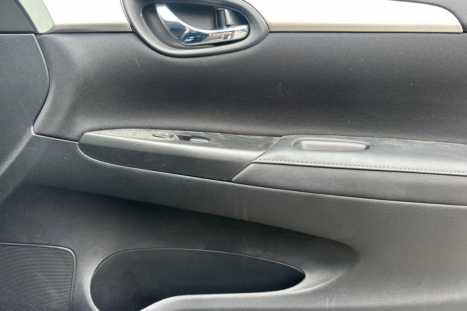 Used 2018 Nissan Sentra S image 20