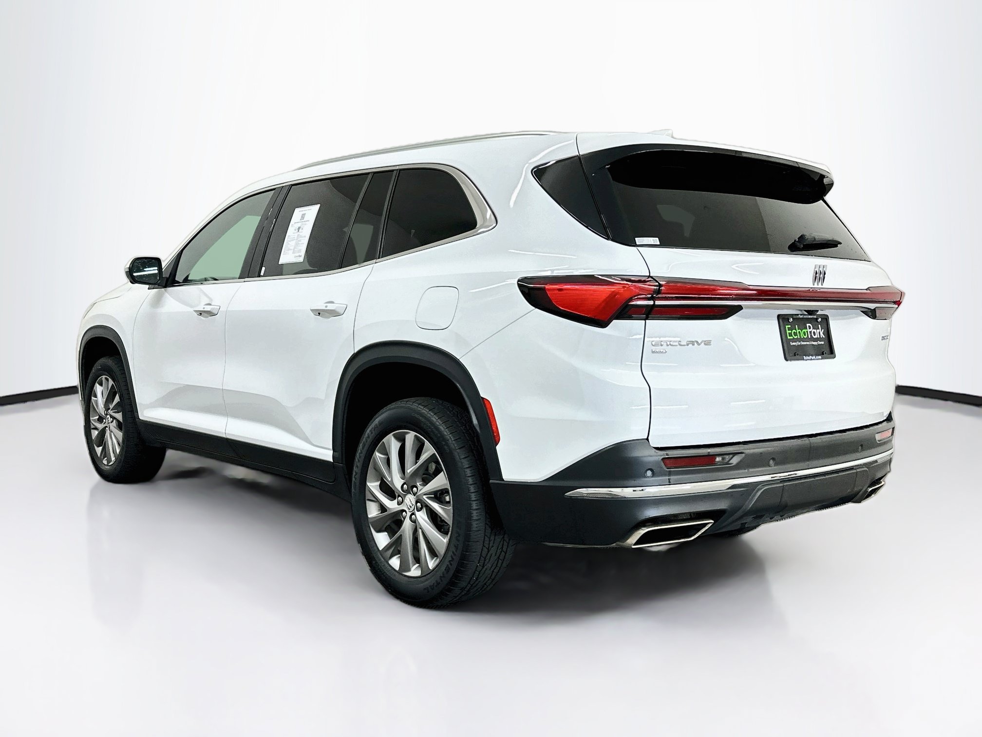 Used 2025 Buick Enclave Preferred AWD/4WD image 5