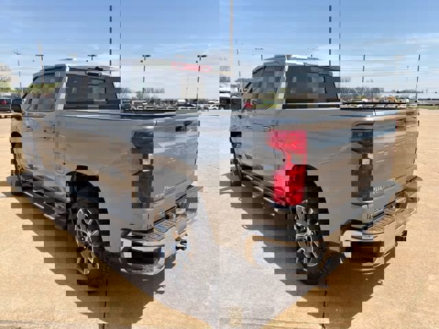 New 2026 Chevrolet Silverado 1500 LT w/ Z71 Off-Road Package AWD/4WD image 13