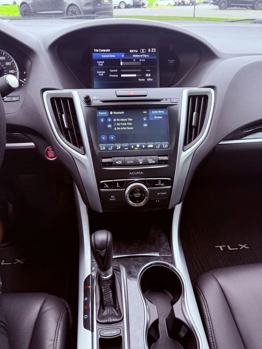 Used 2018 Acura TLX FWD image 22