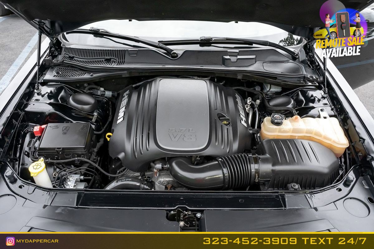 Used 2019 Dodge Challenger R/T w/ Blacktop Package image 17