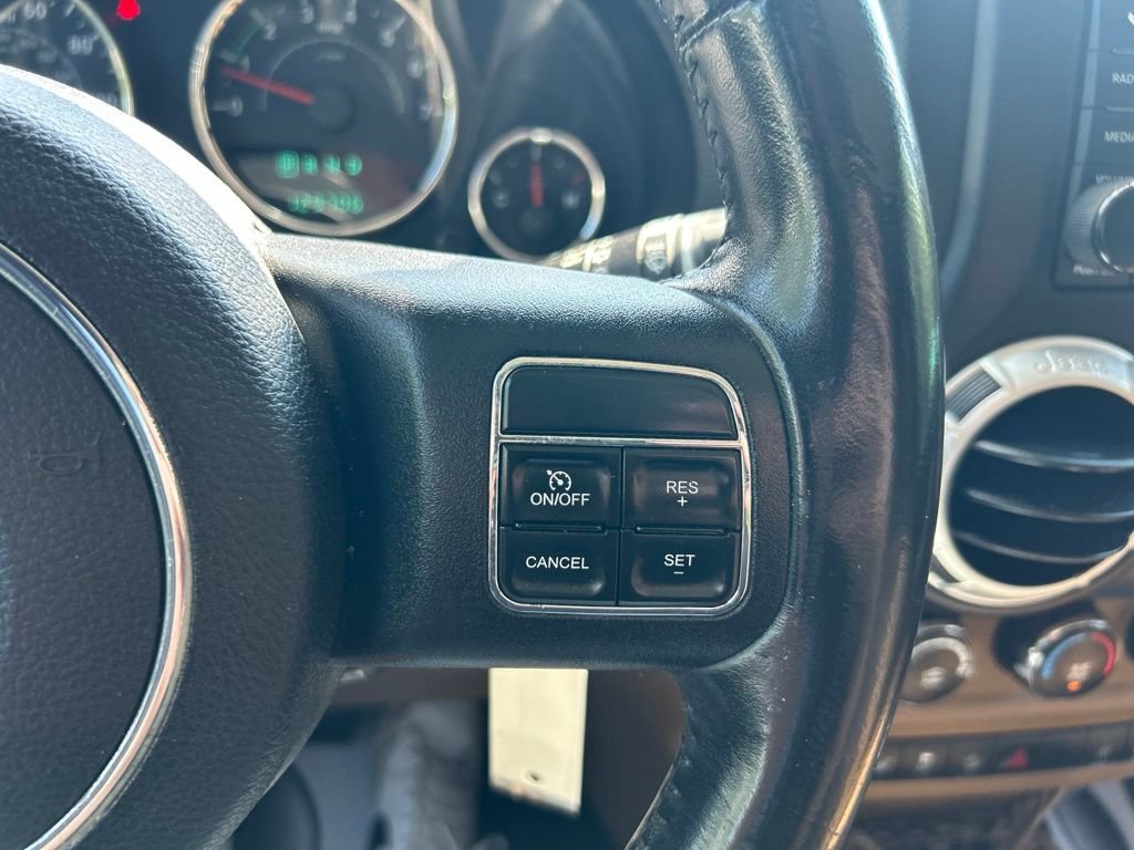 Used 2014 Jeep Wrangler Unlimited Sahara w/ Max Tow Package AWD/4WD image 14