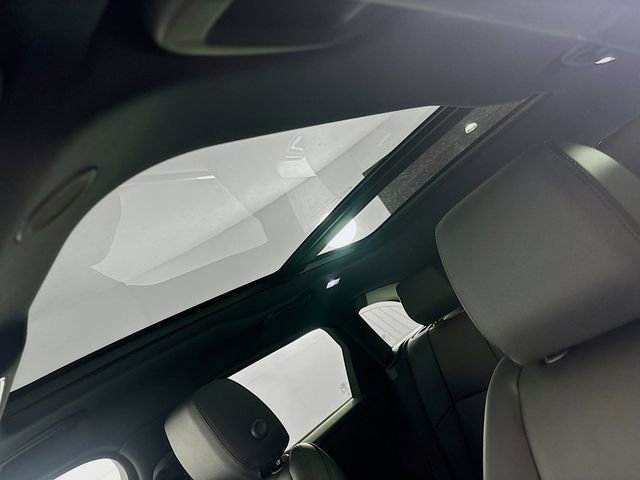 Used 2026 Land Rover Range Rover Velar S image 14