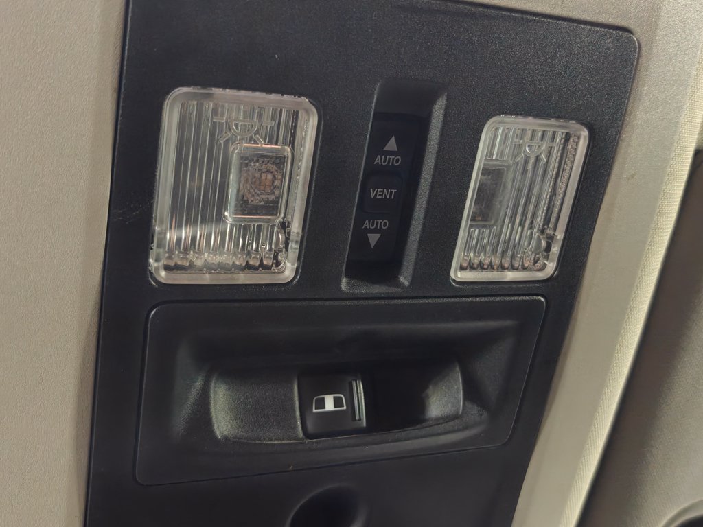 Used 2014 RAM 1500 Limited AWD/4WD image 8