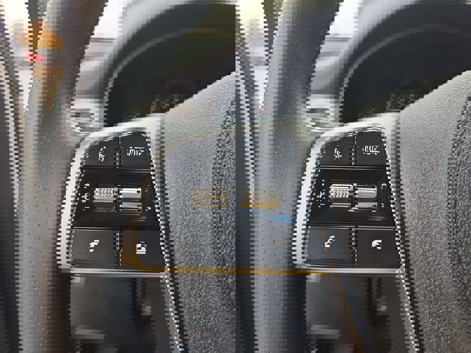 Used 2019 Kia Sorento SX image 25