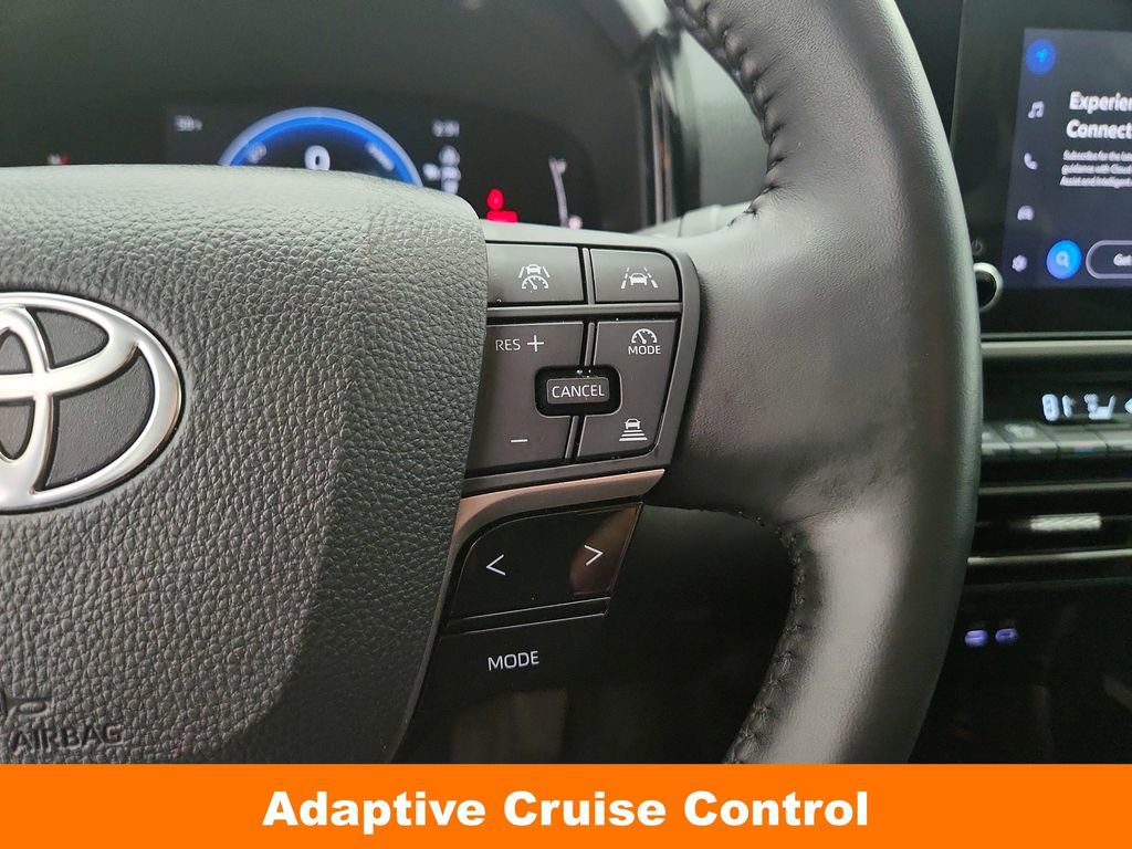 Used 2025 Toyota Camry LE w/ Convenience Package image 24