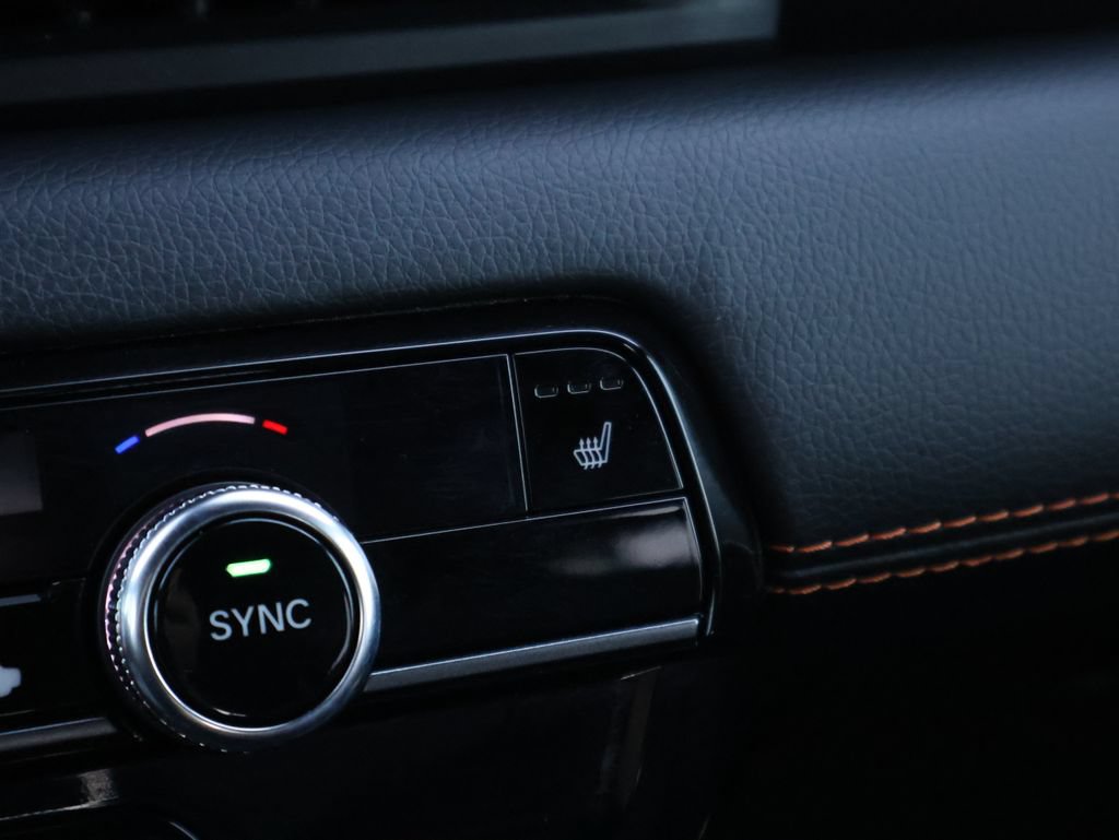 Certified 2025 Honda Pilot TrailSport image 24