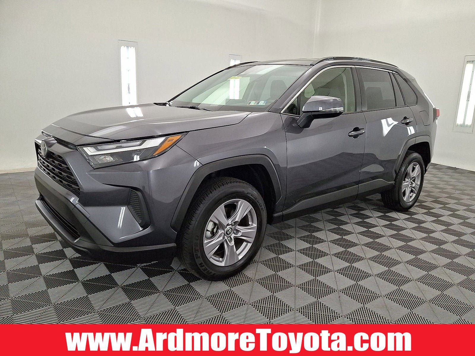 Certified 2025 Toyota RAV4 XLE AWD/4WD image 1