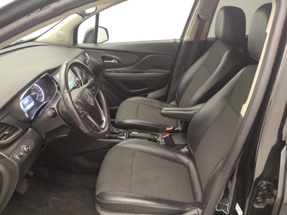Used 2020 Buick Encore Preferred FWD image 17