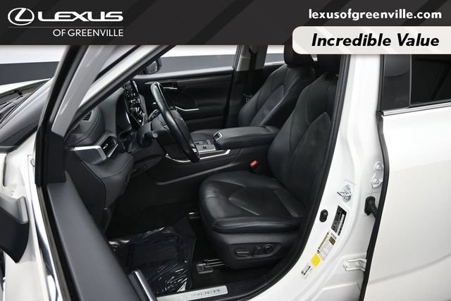 Used 2021 Toyota Highlander Limited FWD image 22