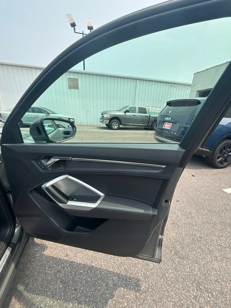 Used 2025 Audi Q3 2.0T Premium AWD/4WD image 21