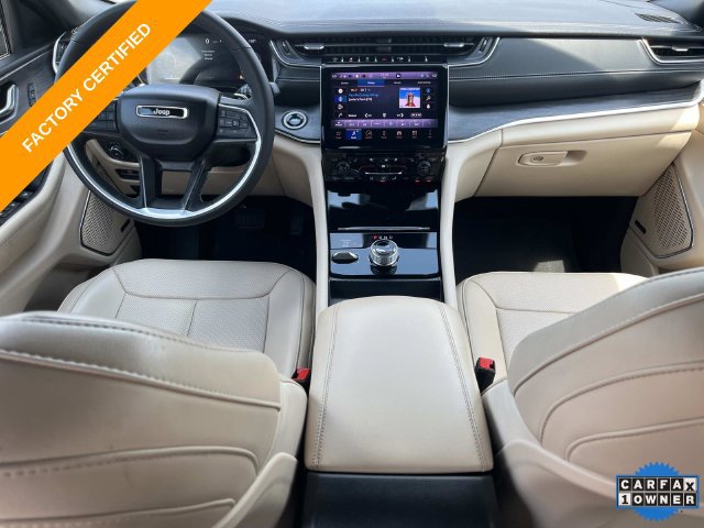 Certified 2025 Jeep Grand Cherokee L Limited w/ Luxury Tech Group II AWD/4WD image 17