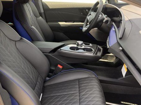 New 2027 Cadillac Optiq V w/ Deep Ocean Design Edition AWD/4WD image 21