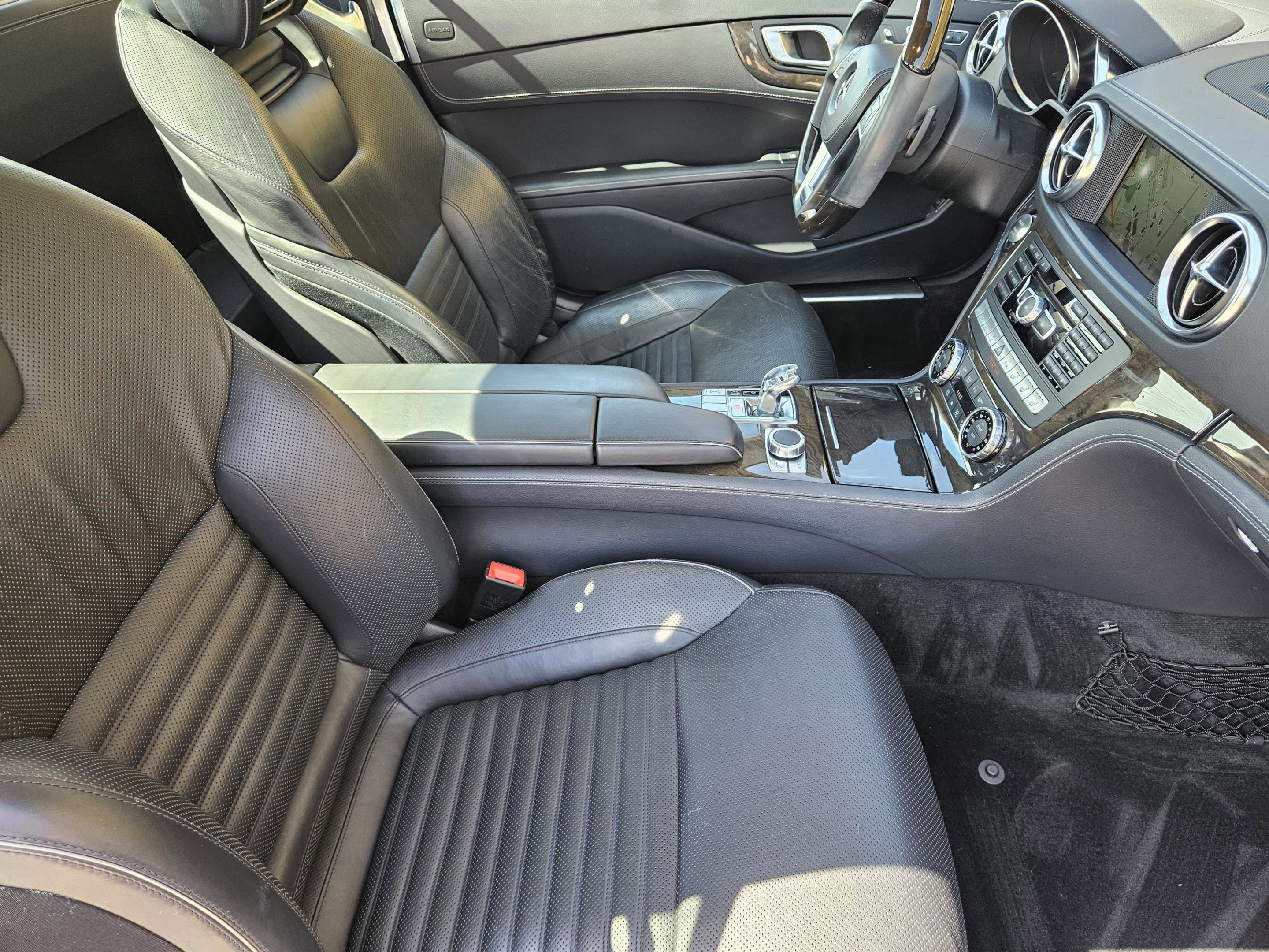 Used 2015 Mercedes-Benz SL 550 image 14