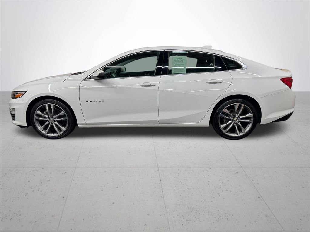 Used 2023 Chevrolet Malibu LT image 3