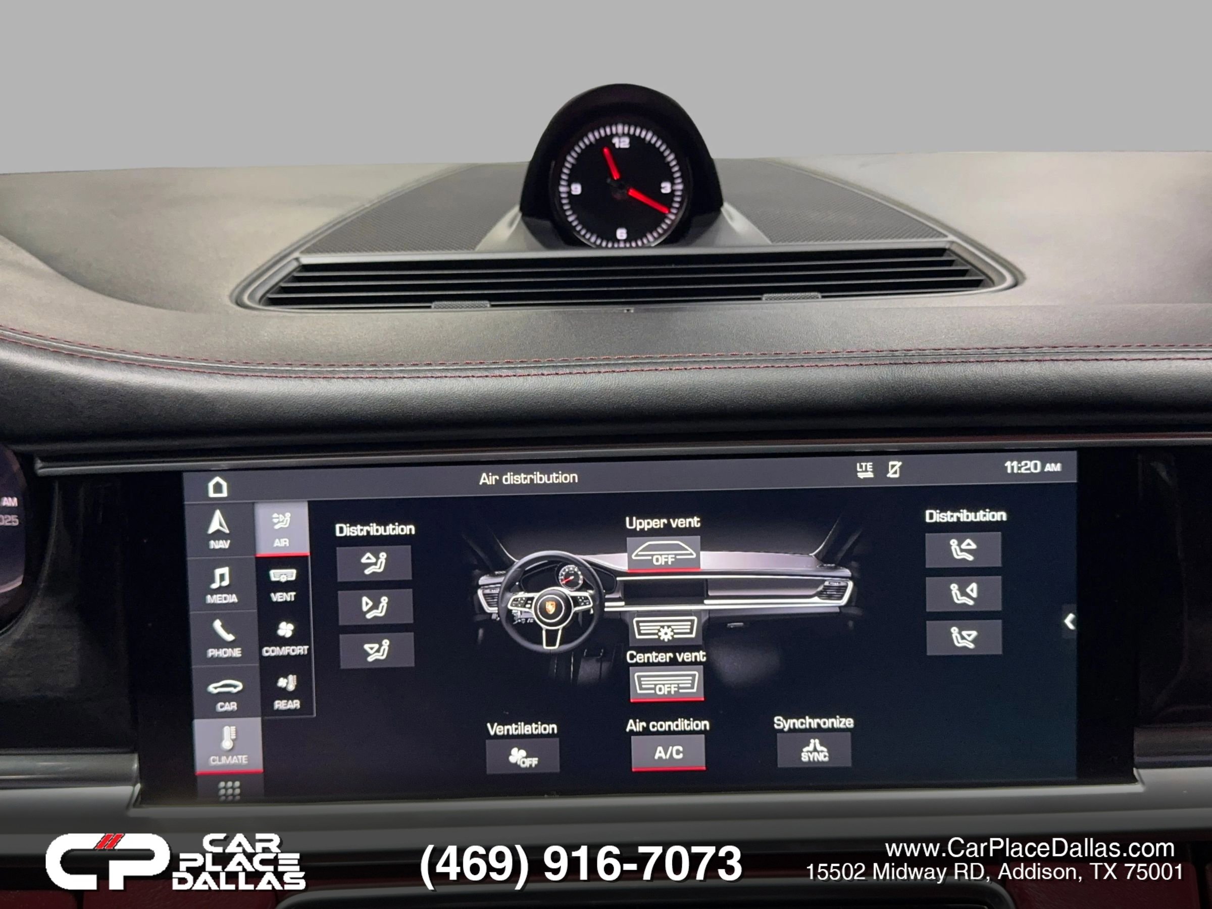 Used 2018 Porsche Panamera 4 image 32