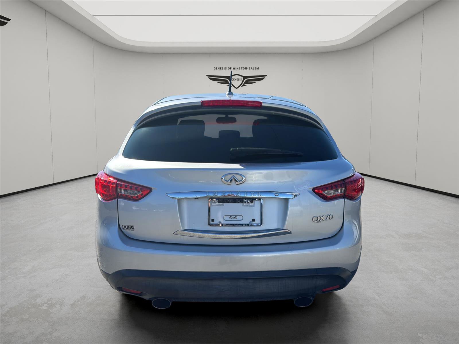 Used 2017 INFINITI QX70 AWD image 4