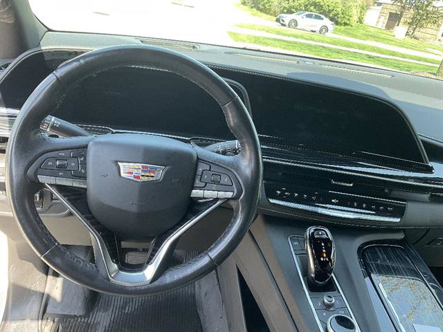 Used 2022 Cadillac Escalade ESV Sport w/ Touring Package image 3