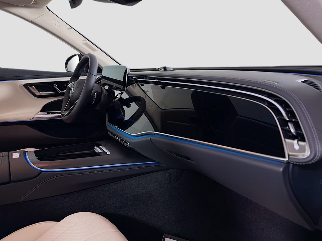 New 2026 Mercedes-Benz E 350 4MATIC Sedan image 32