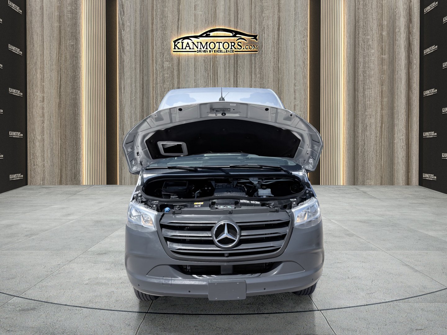 Used 2024 Mercedes-Benz Sprinter 2500 image 18