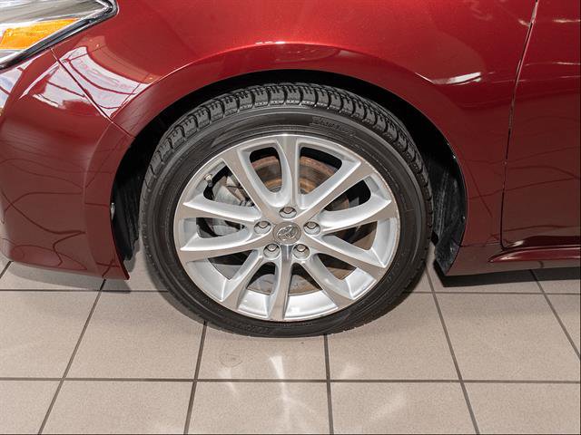 Used 2014 Toyota Avalon Limited w/ Technology Package FWD image 5