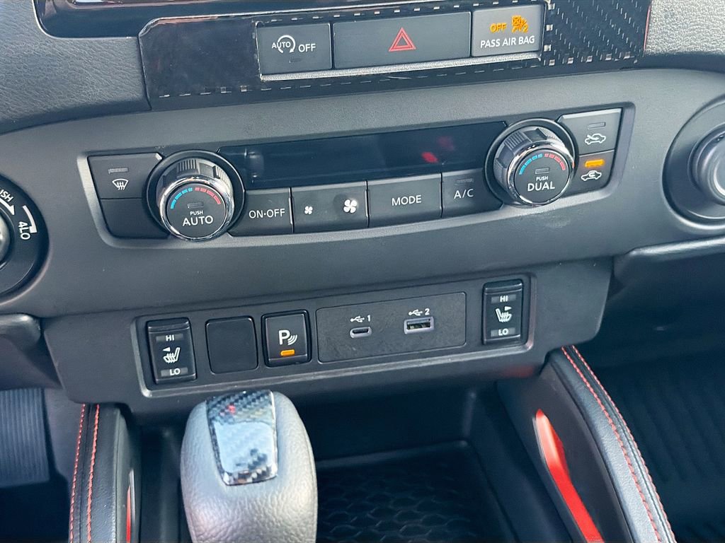 Used 2024 Nissan Frontier PRO-4X w/ Technology Package image 31