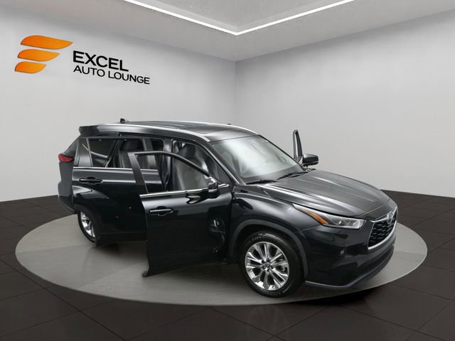 Used 2022 Toyota Highlander Limited image 53