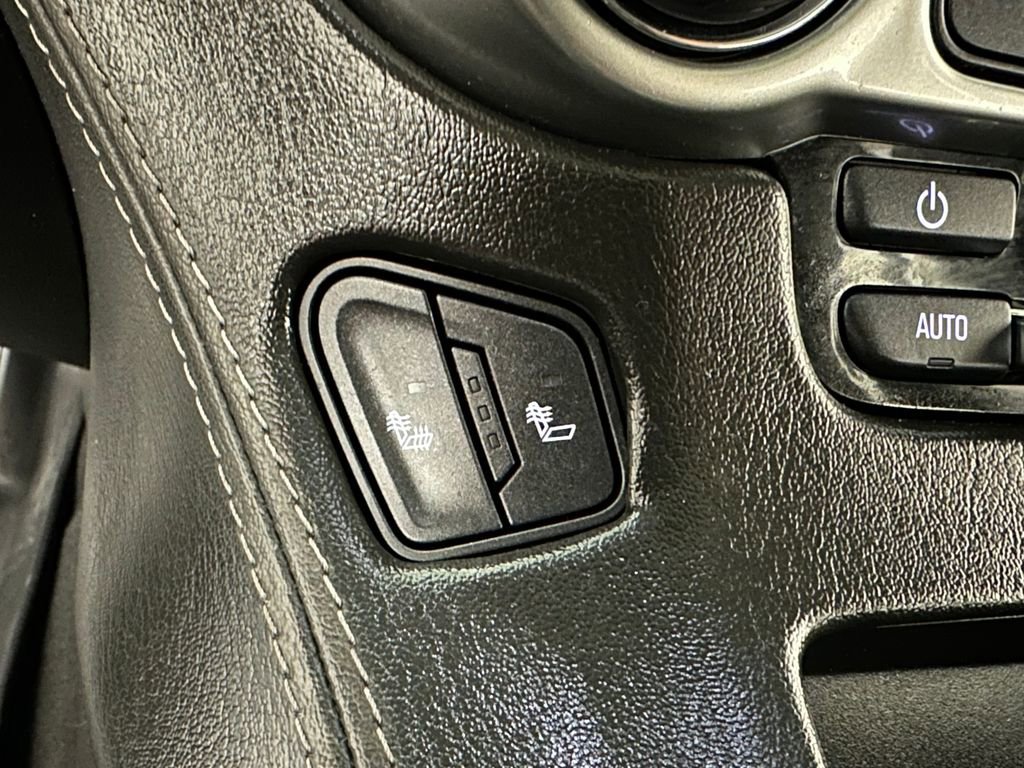 Used 2019 Chevrolet Suburban LT image 31