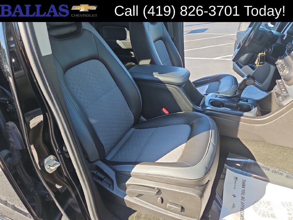 Used 2017 Chevrolet Colorado Z71 AWD/4WD image 26
