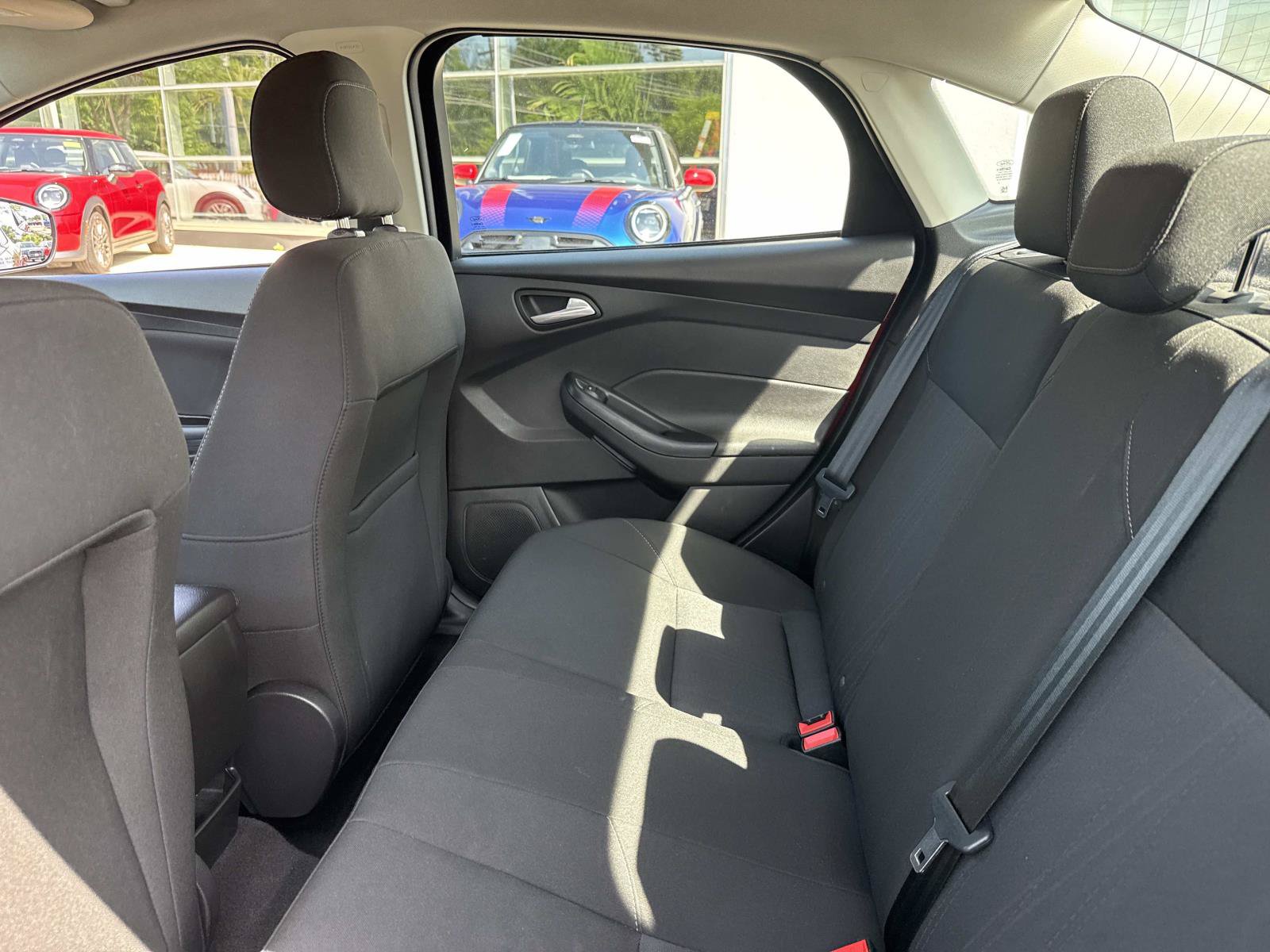 Used 2018 Ford Focus SE FWD image 13