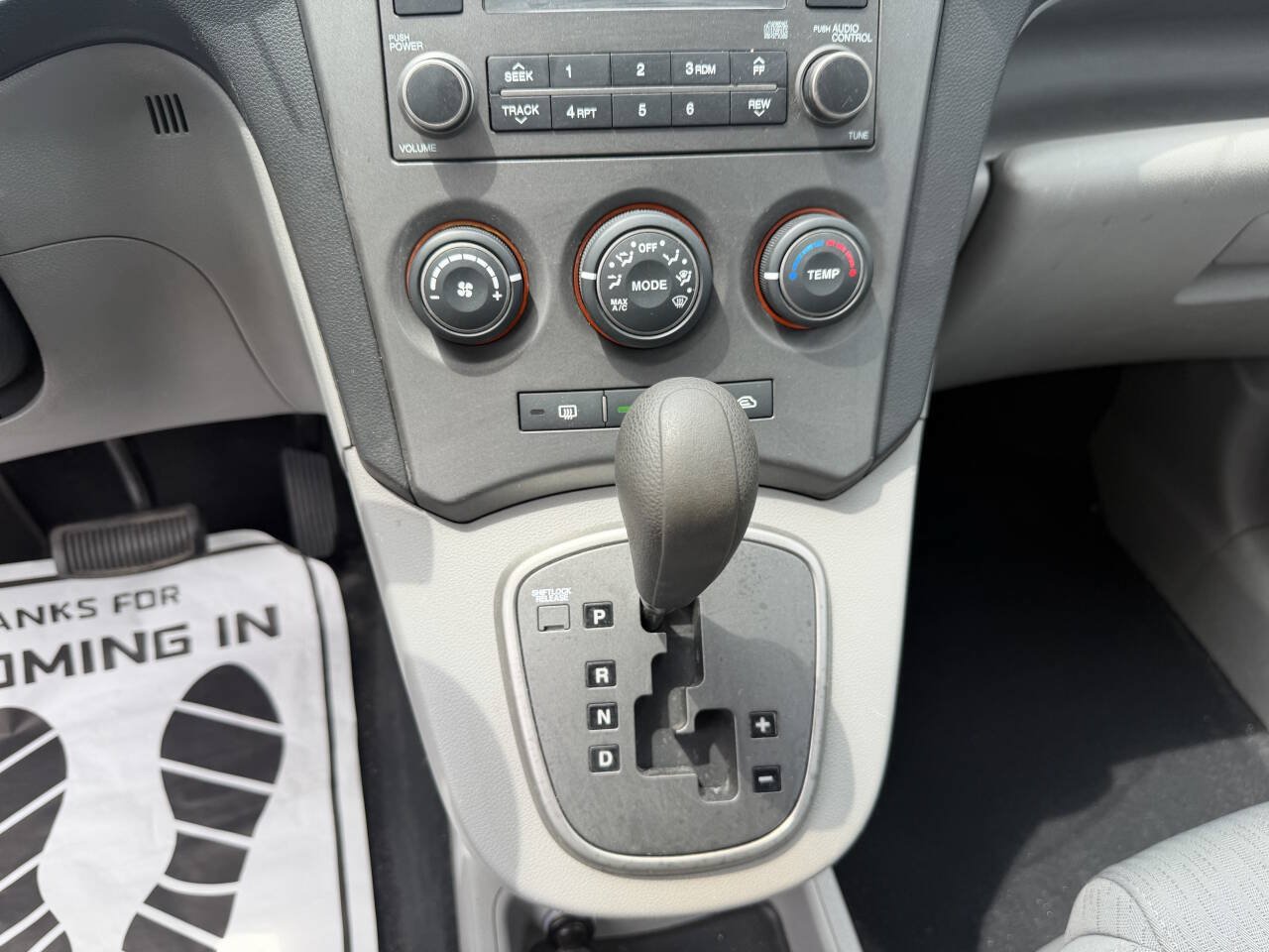 Used 2007 Kia Rondo LX w/ Convenience Pkg FWD image 25