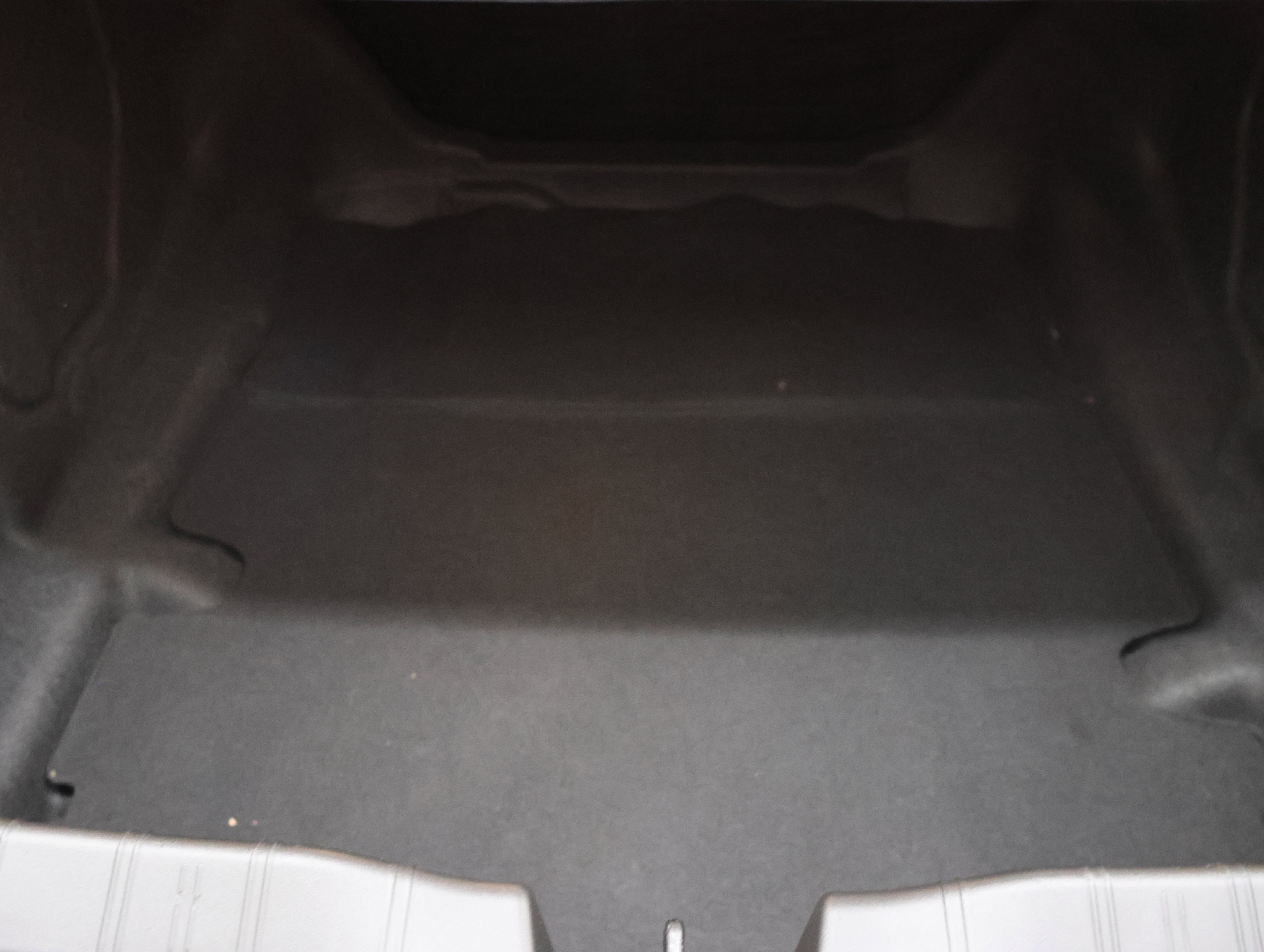 Used 2021 Chevrolet Camaro ZL1 RWD image 27