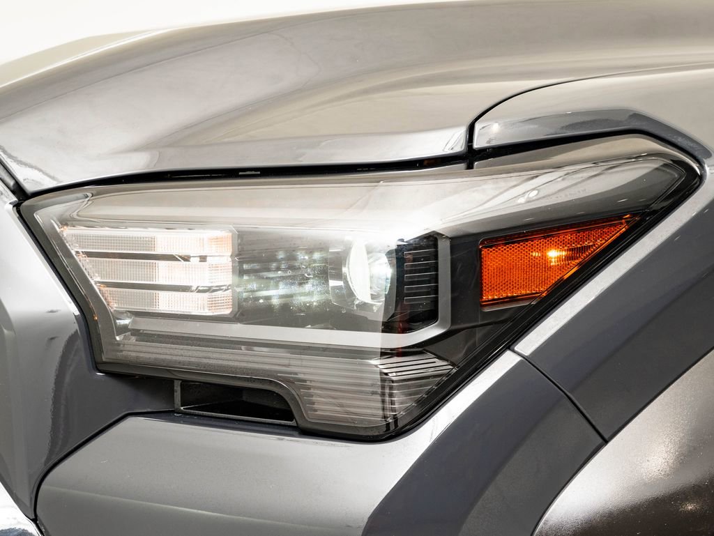 Used 2025 Toyota 4Runner TRD Off-Road Premium w/ Tow Technology Package AWD/4WD image 15