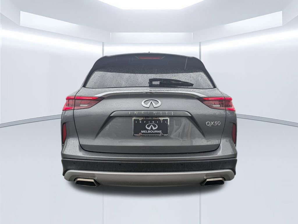 Used 2019 INFINITI QX50 Essential w/ Premium Heat Package image 5