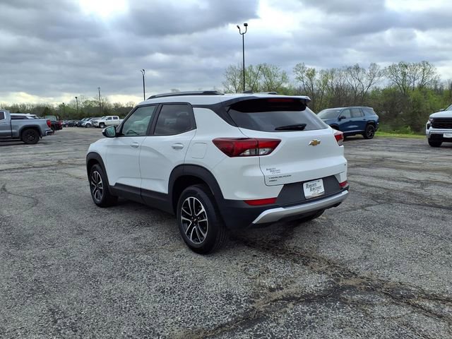 Used 2025 Chevrolet TrailBlazer LT AWD/4WD image 27
