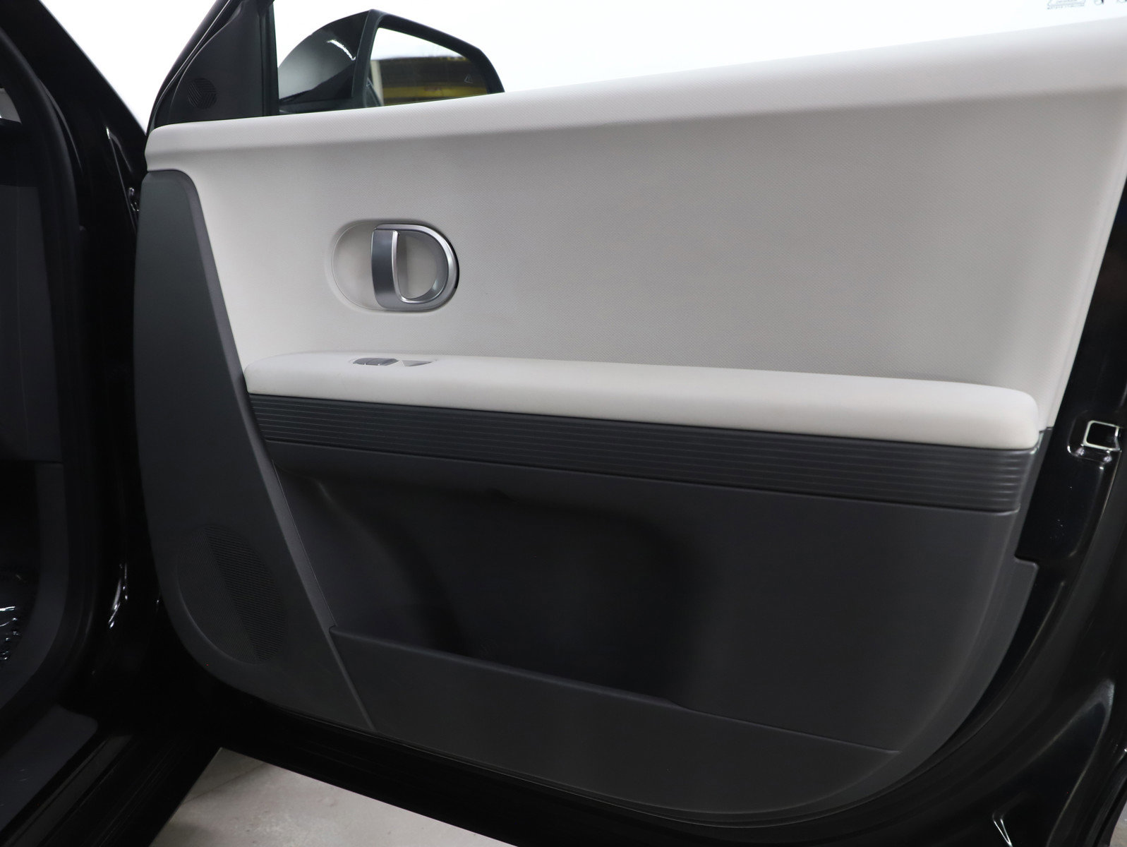 Certified 2024 Hyundai Ioniq 5 SEL image 9