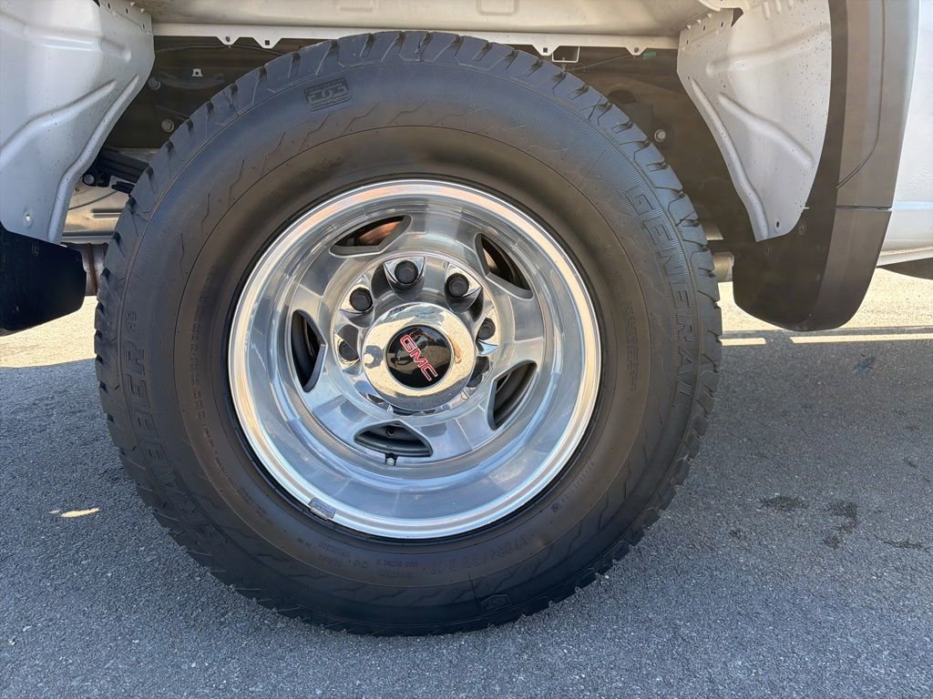 Used 2023 GMC Sierra 3500 Denali w/ Denali Ultimate Package image 15